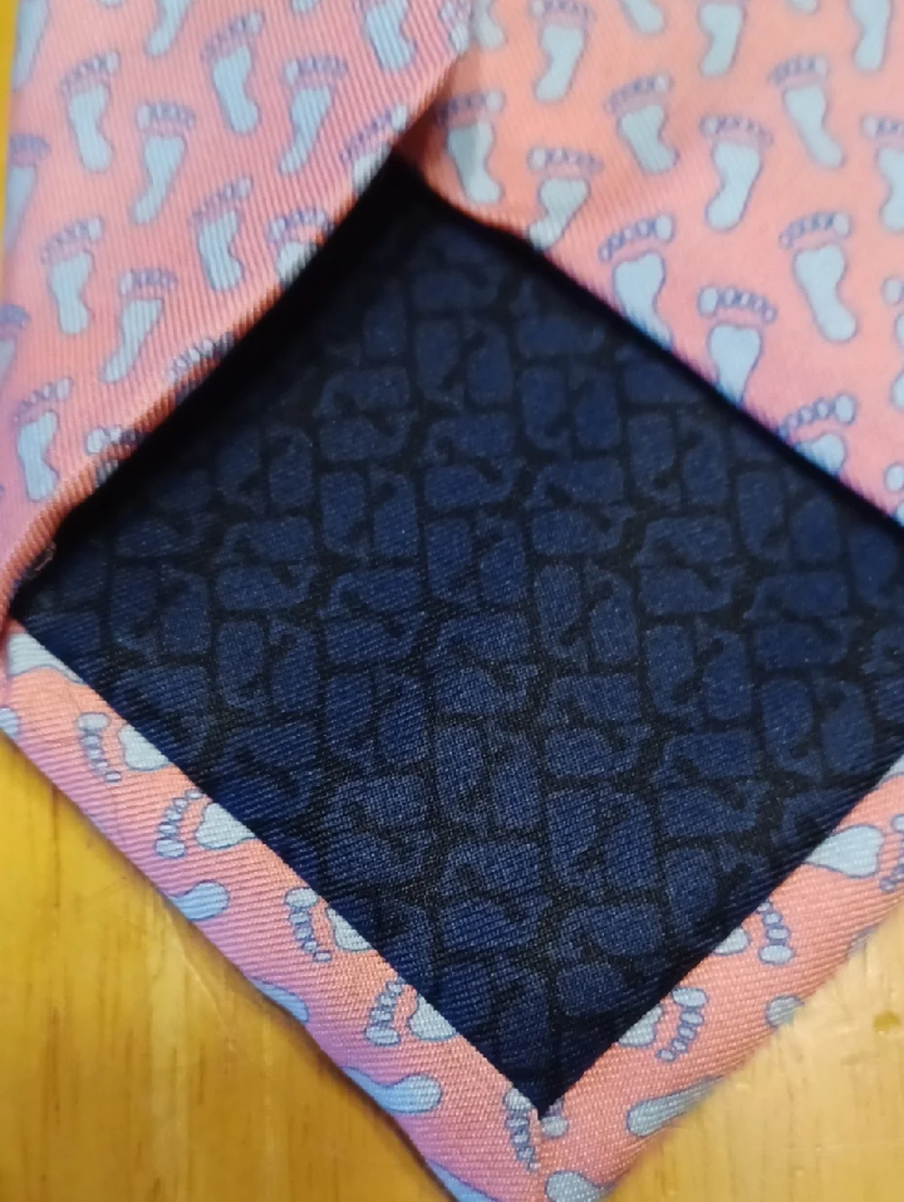 Vineyard Vines Pink Tie with Light Blue Footprint Print 100% Silk
